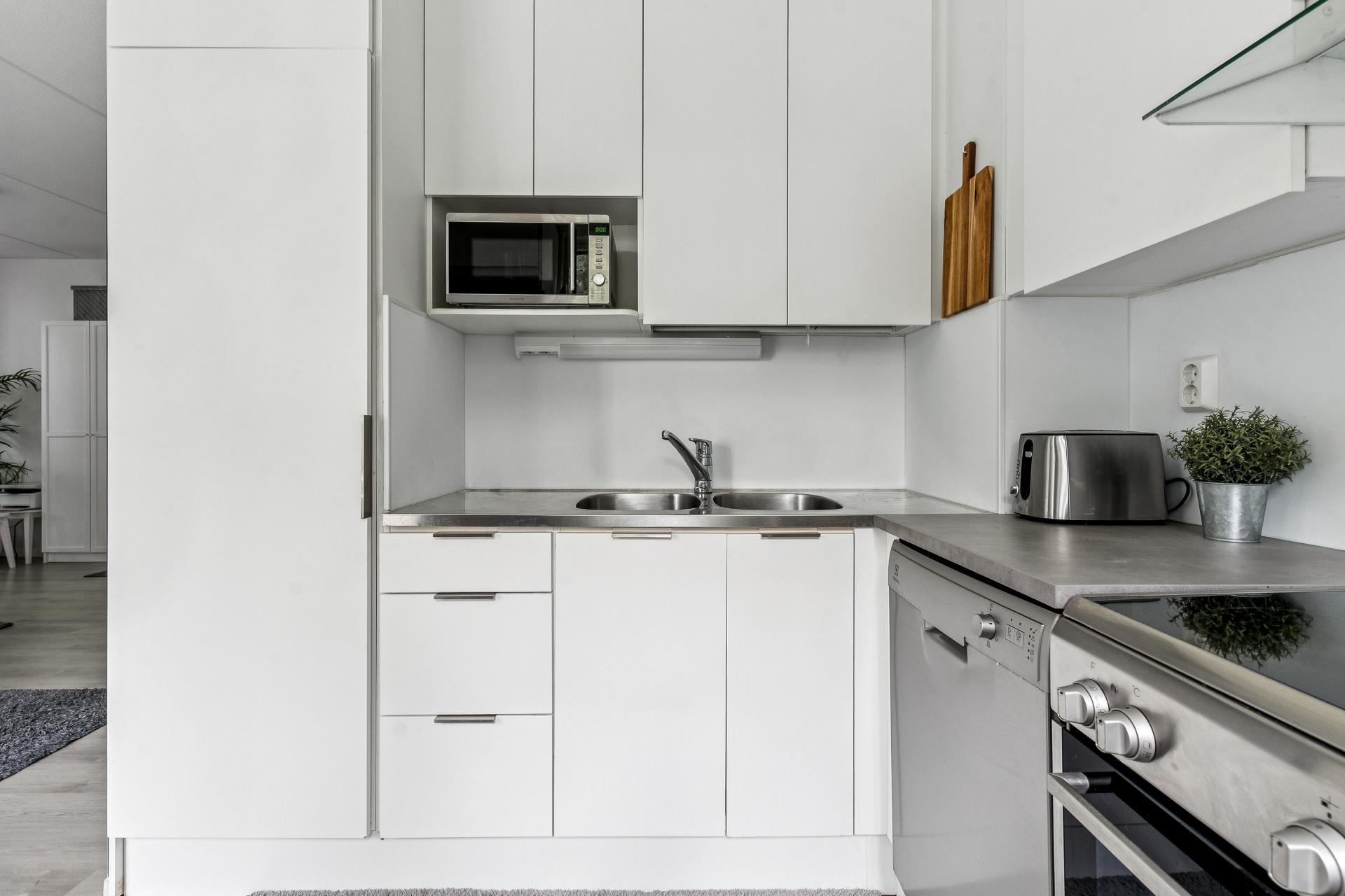 Aurinkolahden puistotie 4, Aurinkolahti, Helsinki