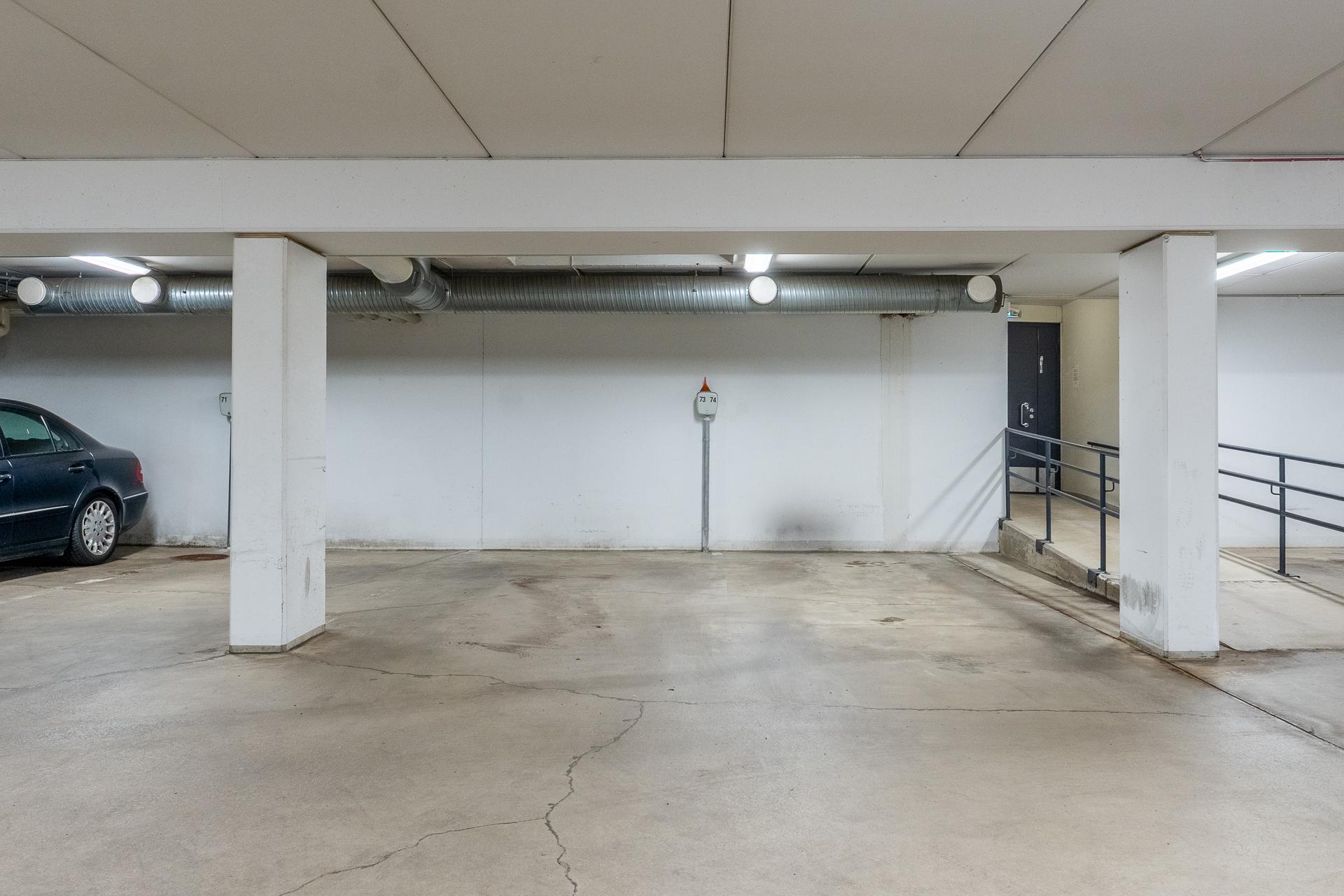 Aurinkolahden puistotie 4, Aurinkolahti, Helsinki