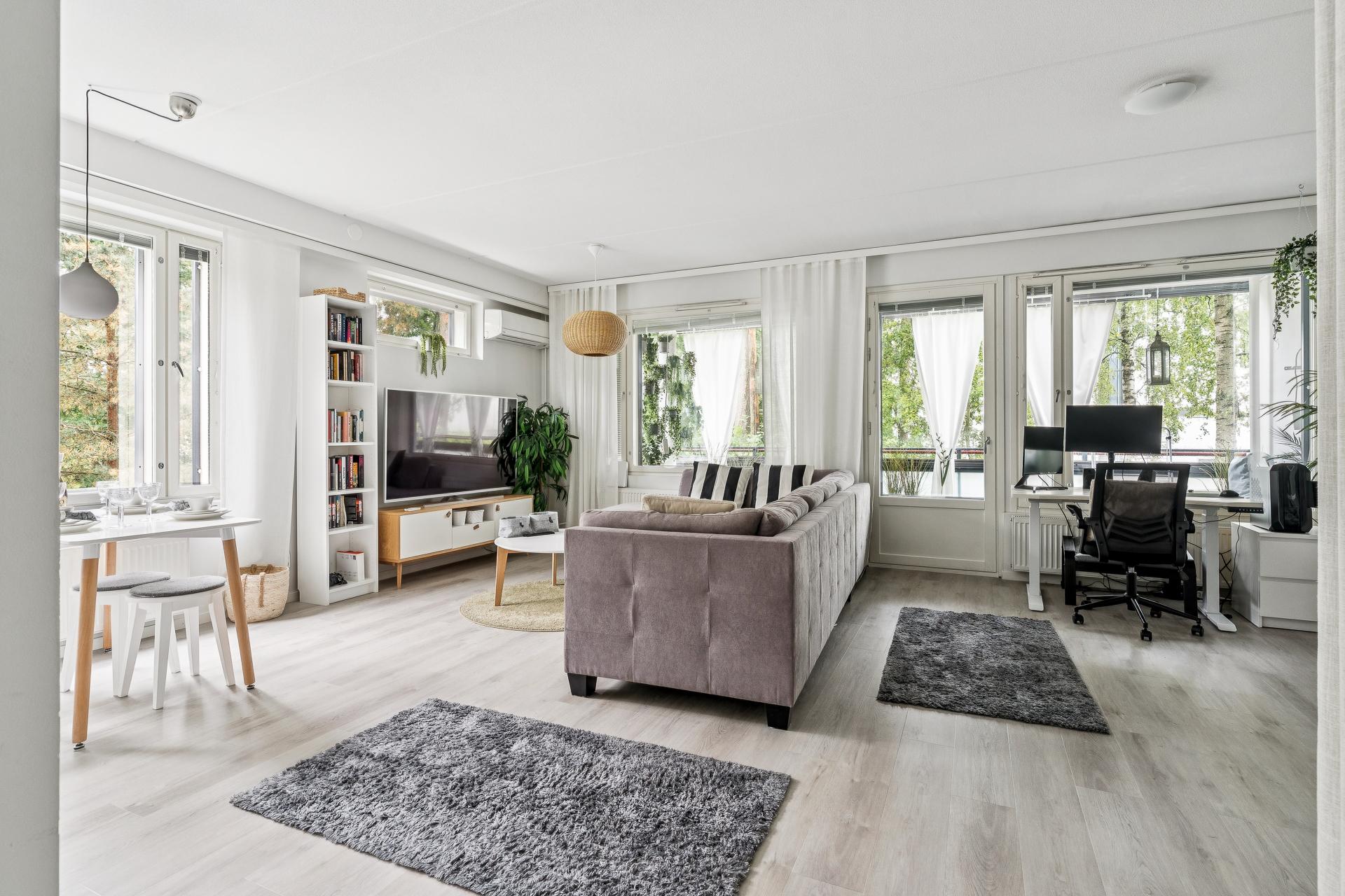 Aurinkolahden puistotie 4, Aurinkolahti, Helsinki