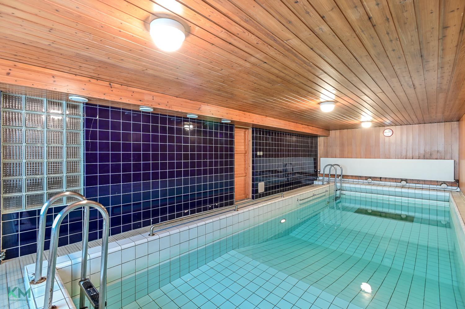 Taloyhtiön uima-allas