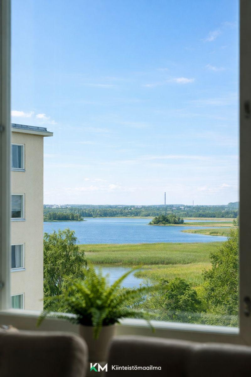 Näkymä rt ikkunasta, kesällä