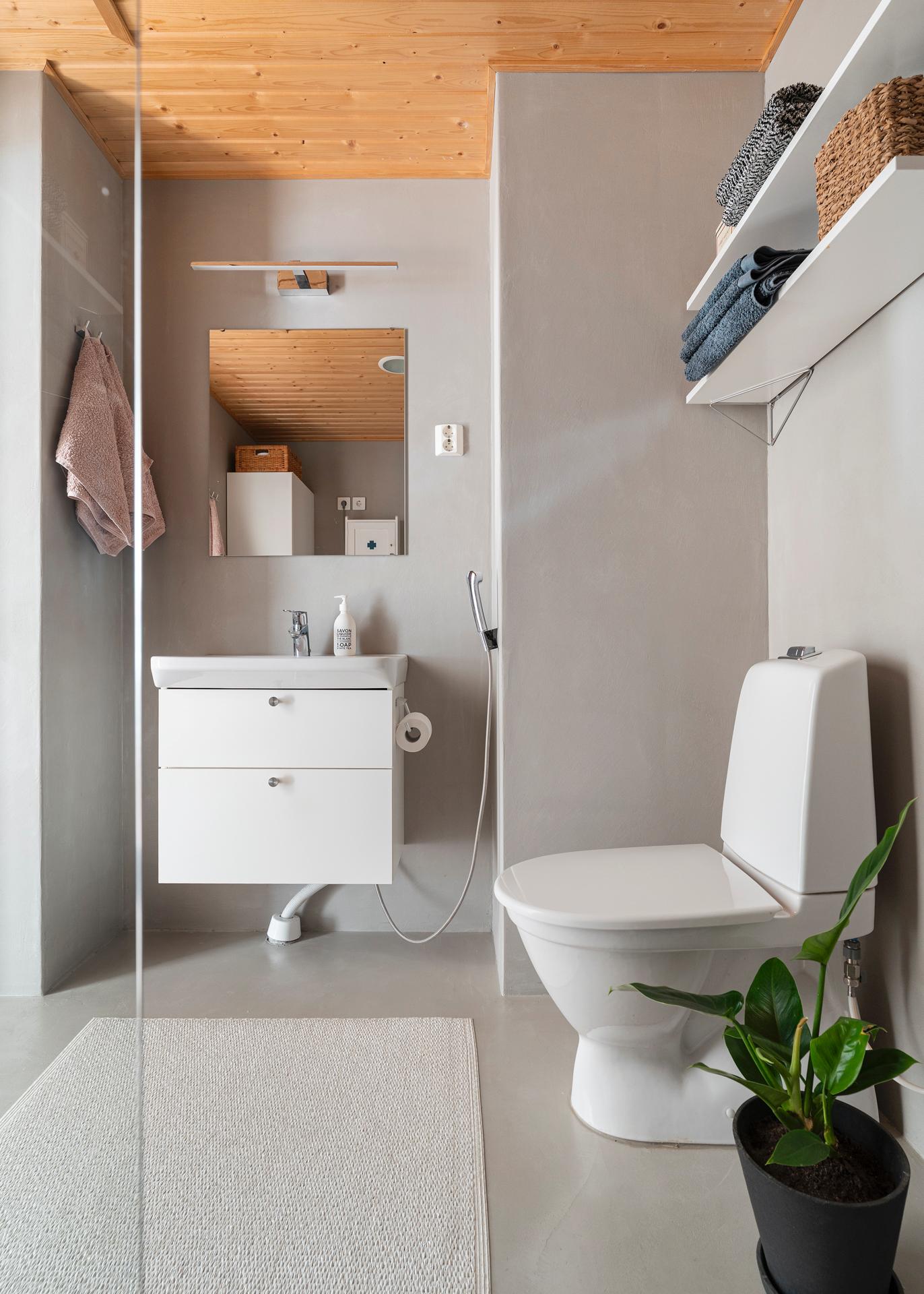 Kivivuorentie 4, Martinlaakso, Vantaa