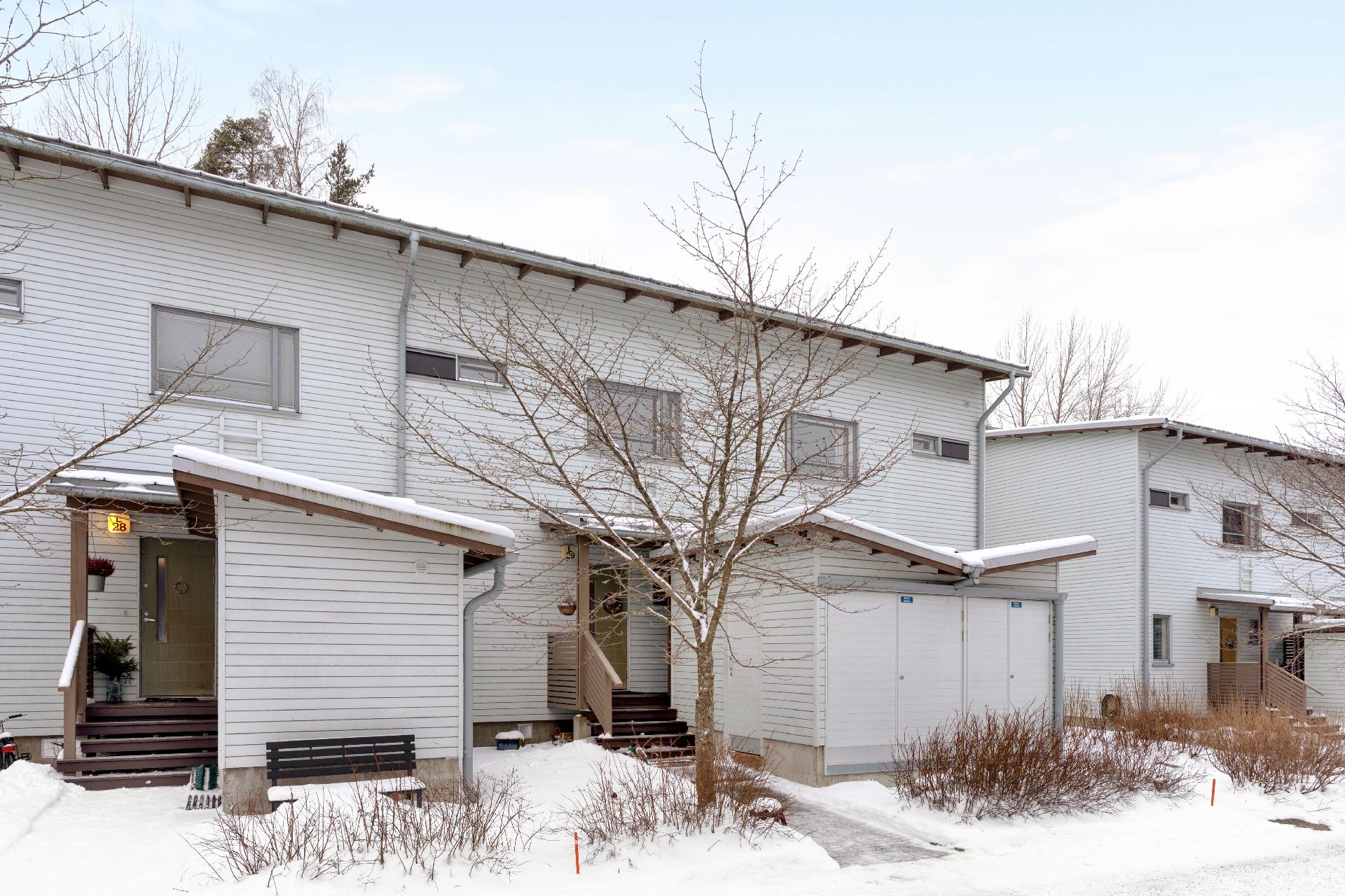 Ulkovarasto on iso plussa.