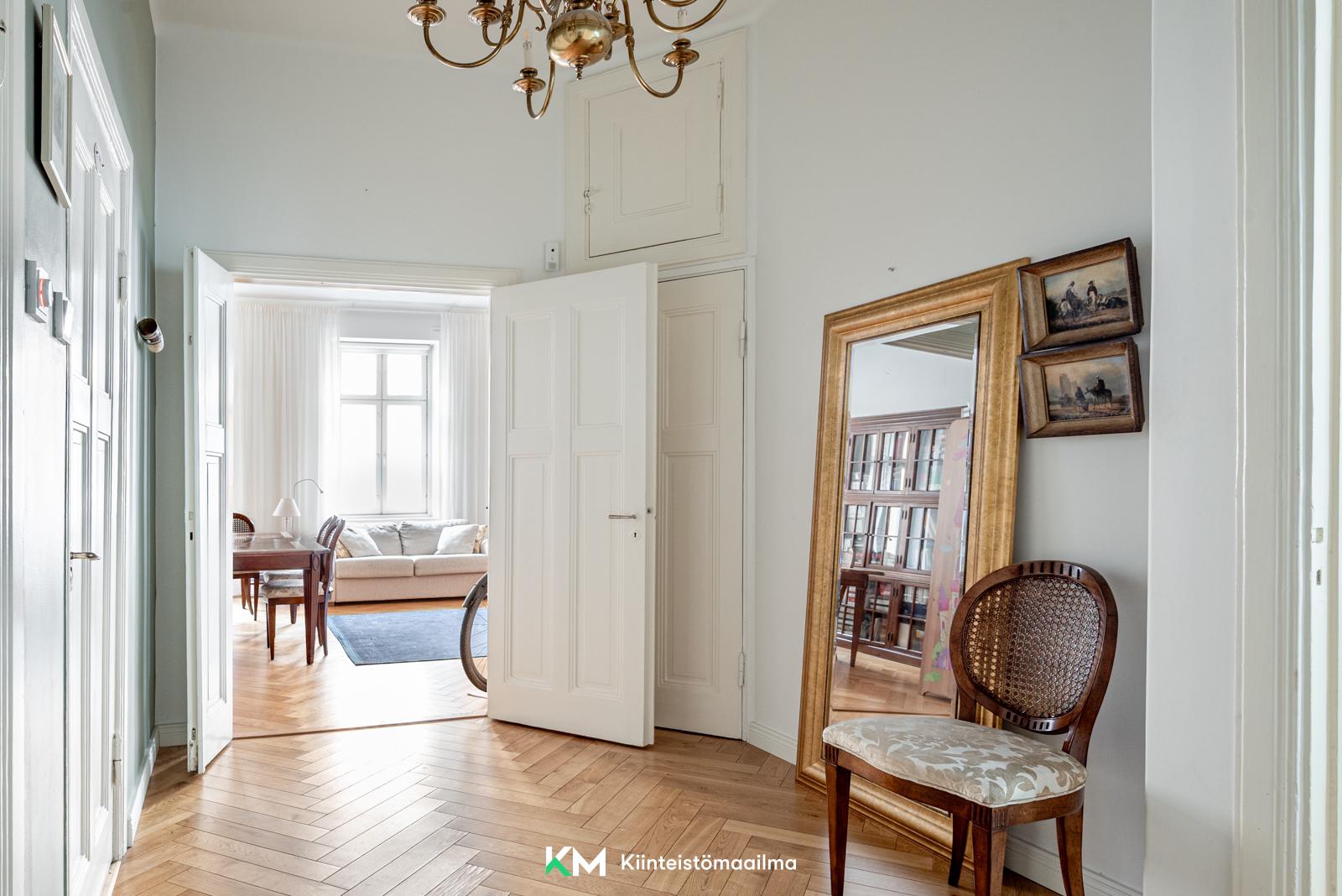 Vironkatu 11, Kruununhaka, Helsinki