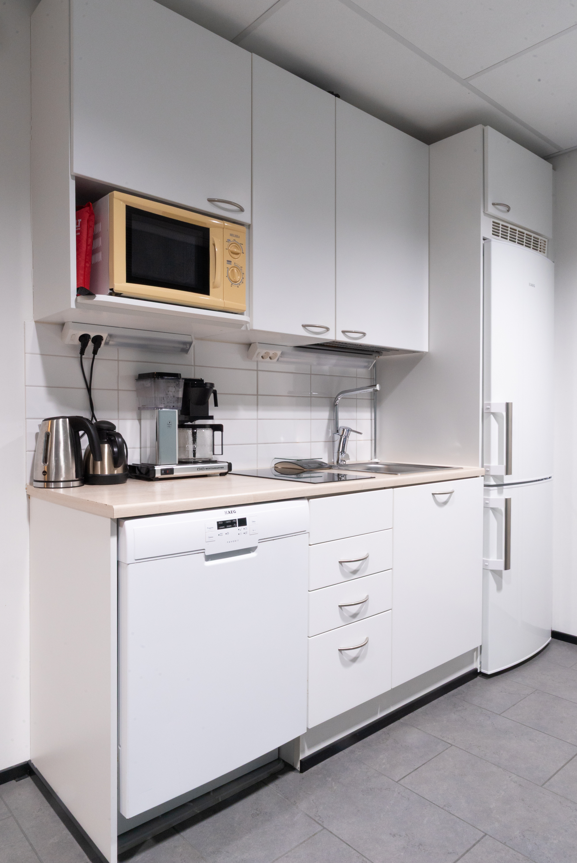 Sosiaalitilassa keittiö