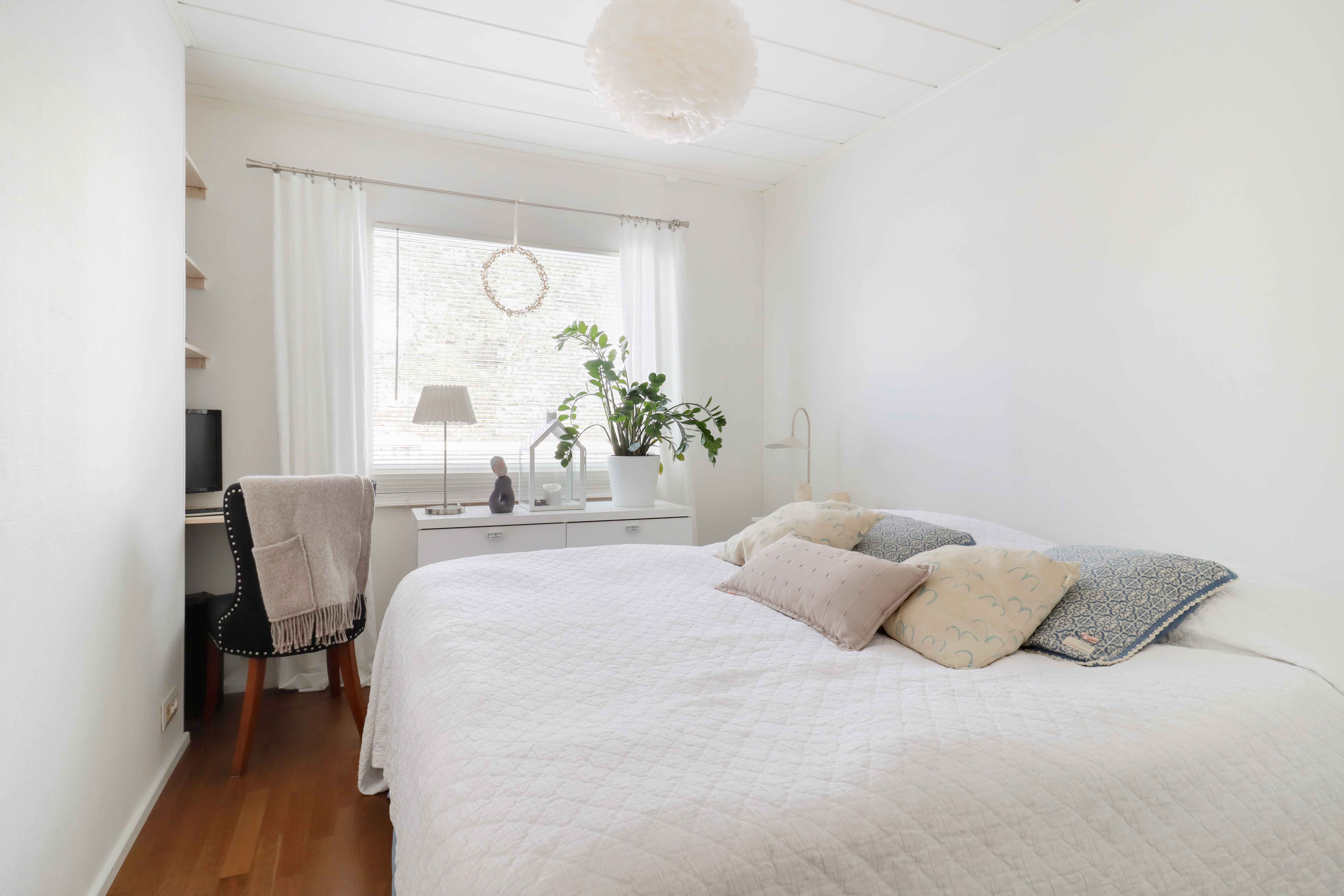 Läksyrinne 10, Puistola, Helsinki