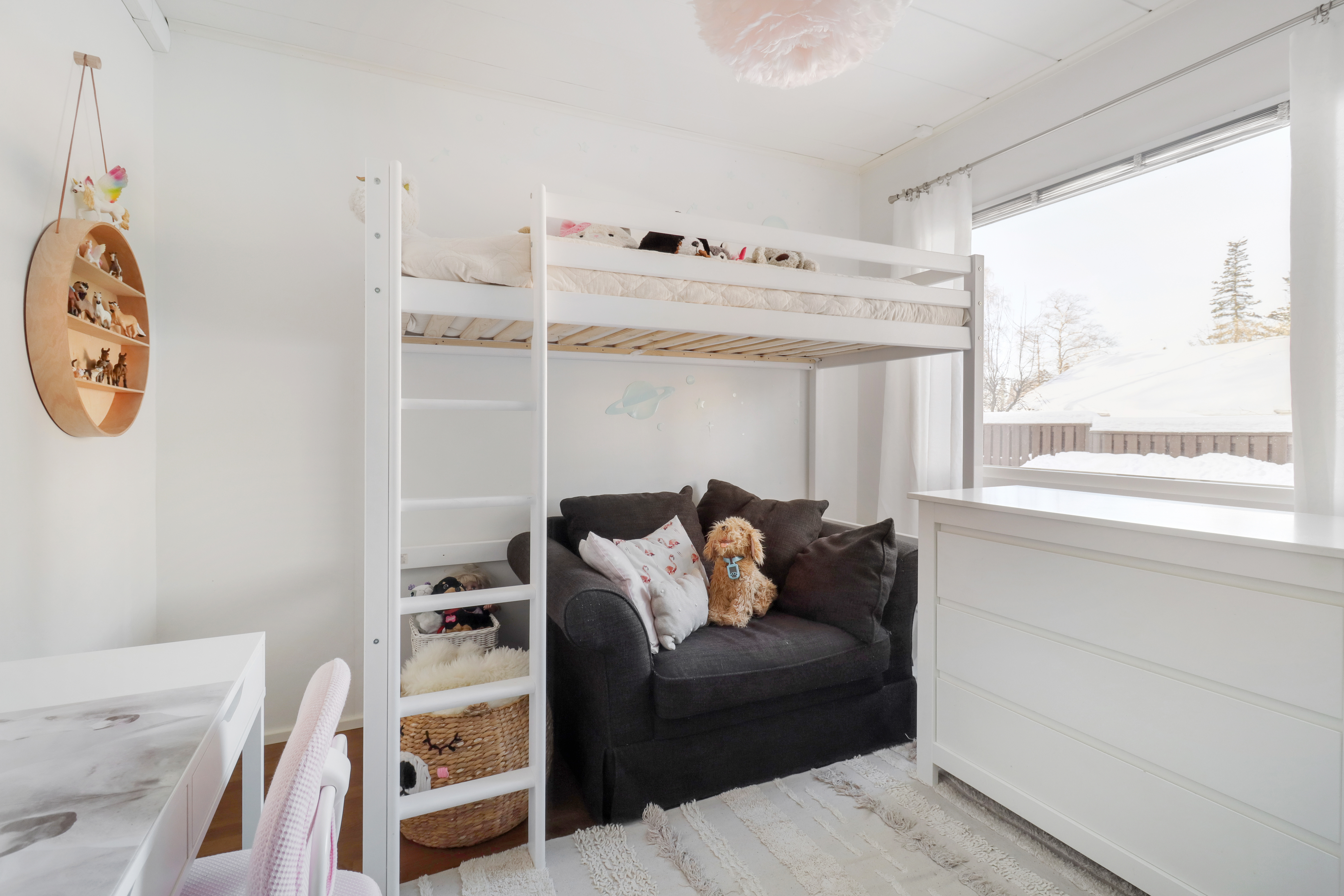 Läksyrinne 10, Puistola, Helsinki