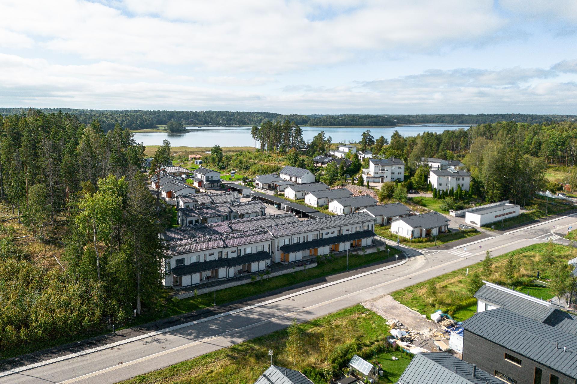 Uimaranta lähellä!