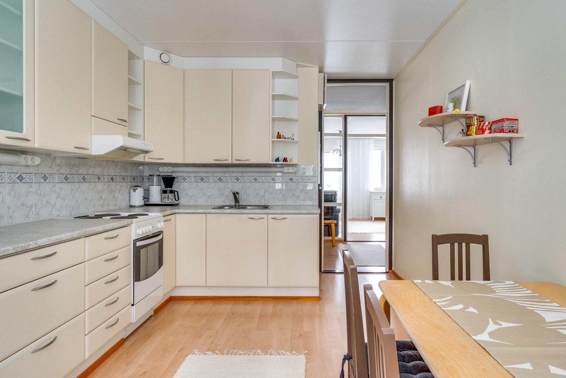 Porrassalmenkuja 6, Lentävänniemi, Tampere