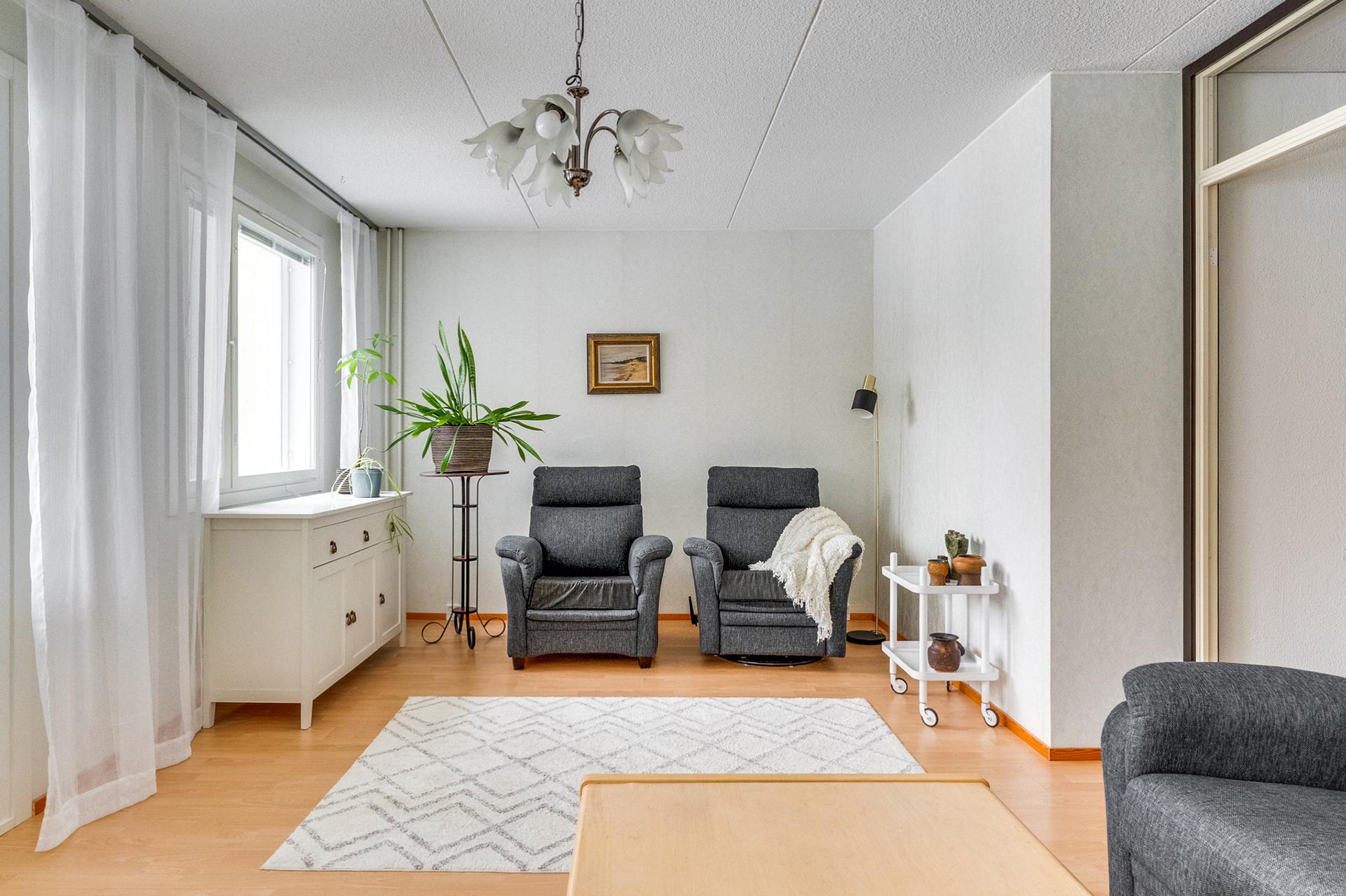 Porrassalmenkuja 6, Lentävänniemi, Tampere