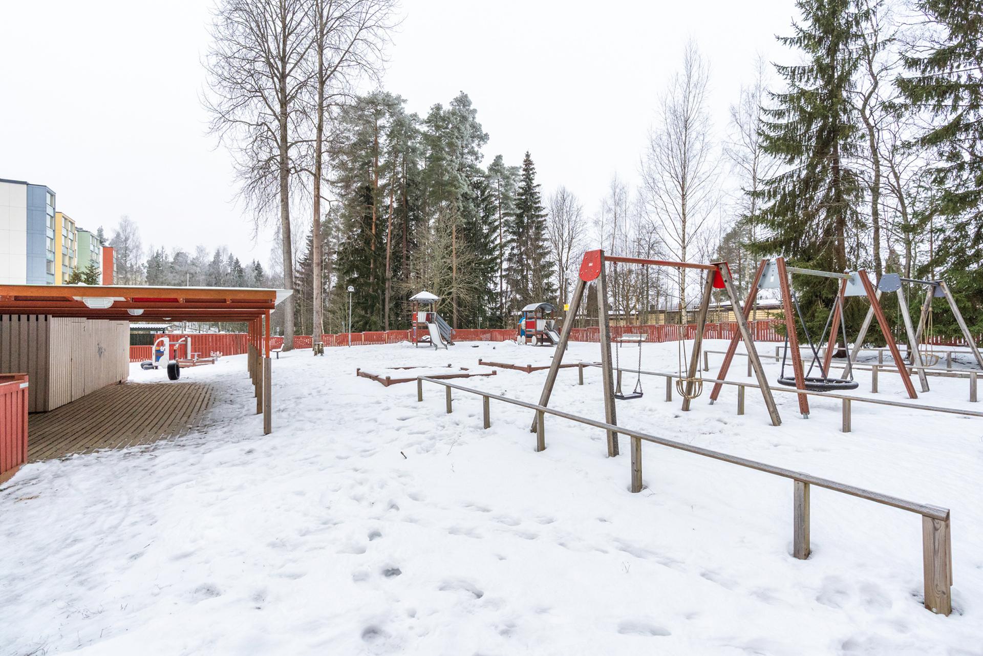 Porrassalmenkuja 6, Lentävänniemi, Tampere