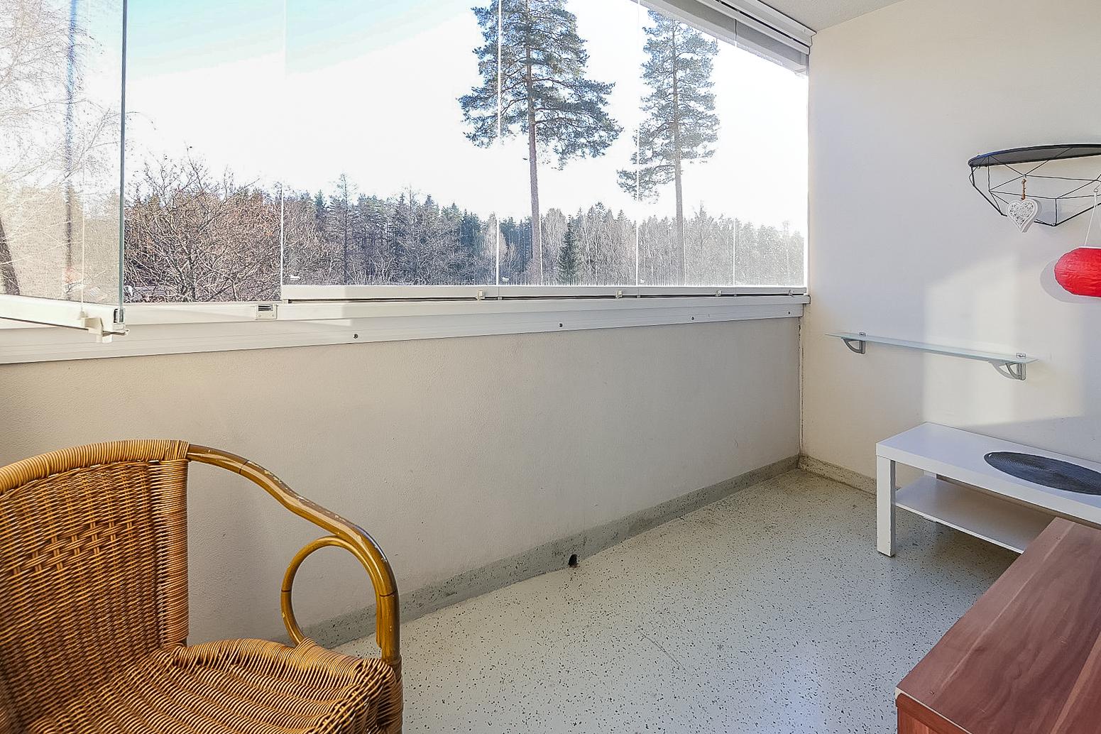 Kalteentie 4, Suurmetsä, Helsinki