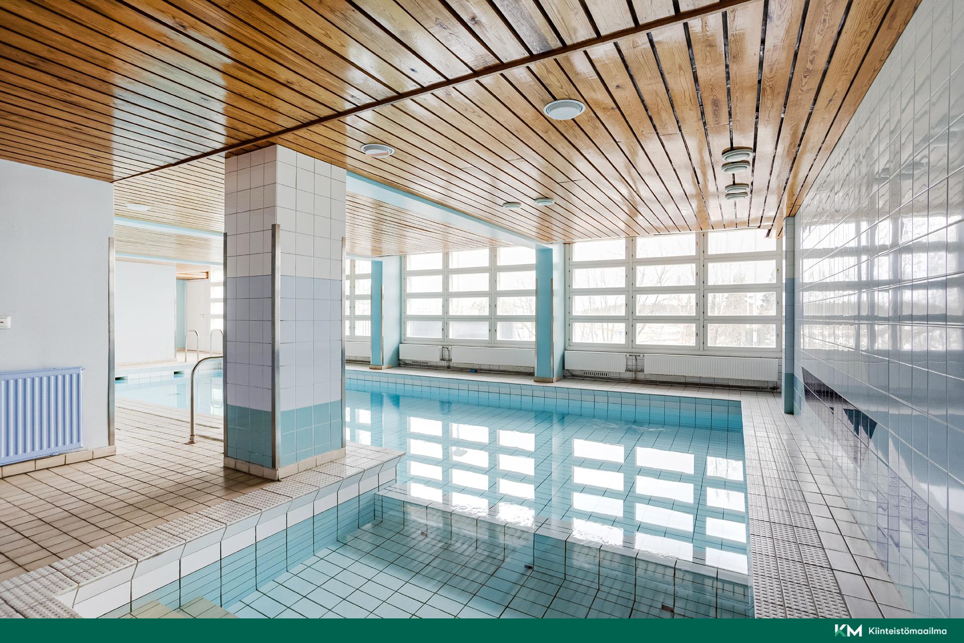 Ristiaallokkonkatu 4, Kivenlahti, Espoo