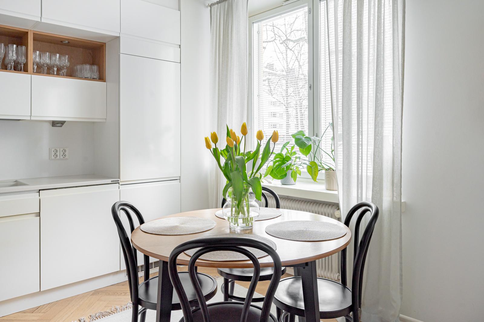 Munkkiniemen puistotie 11, Munkkiniemi, Helsinki