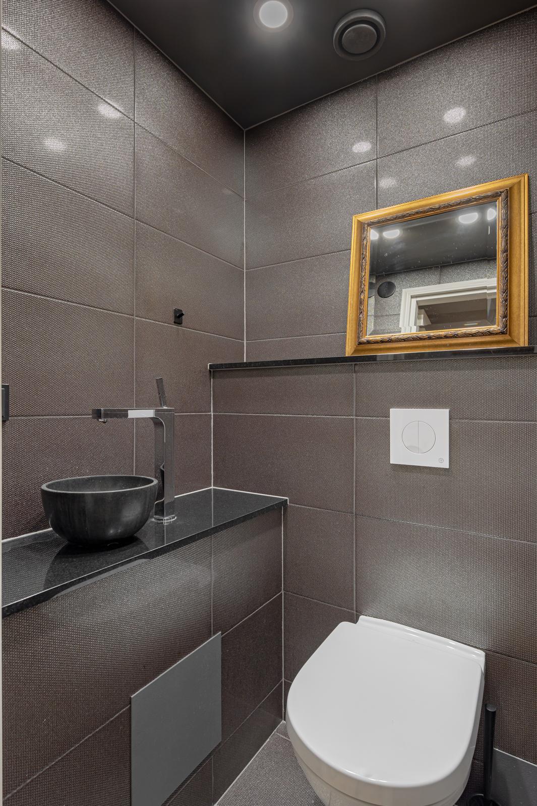 Munkkiniemen puistotie 11, Munkkiniemi, Helsinki