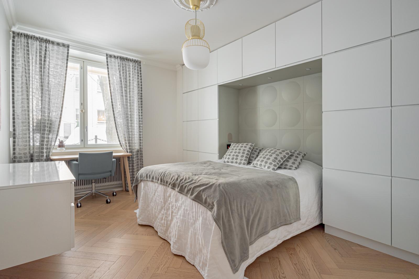 Munkkiniemen puistotie 11, Munkkiniemi, Helsinki