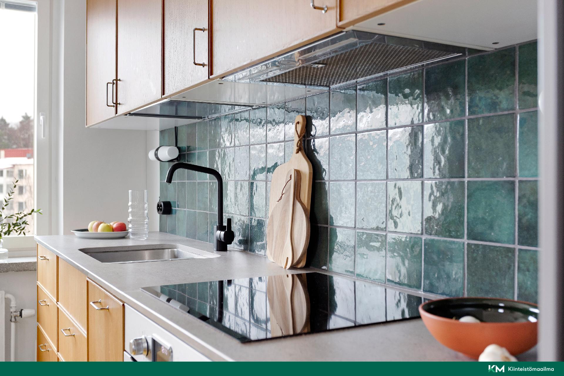 Rakuunantie 18, Munkkiniemi, Helsinki