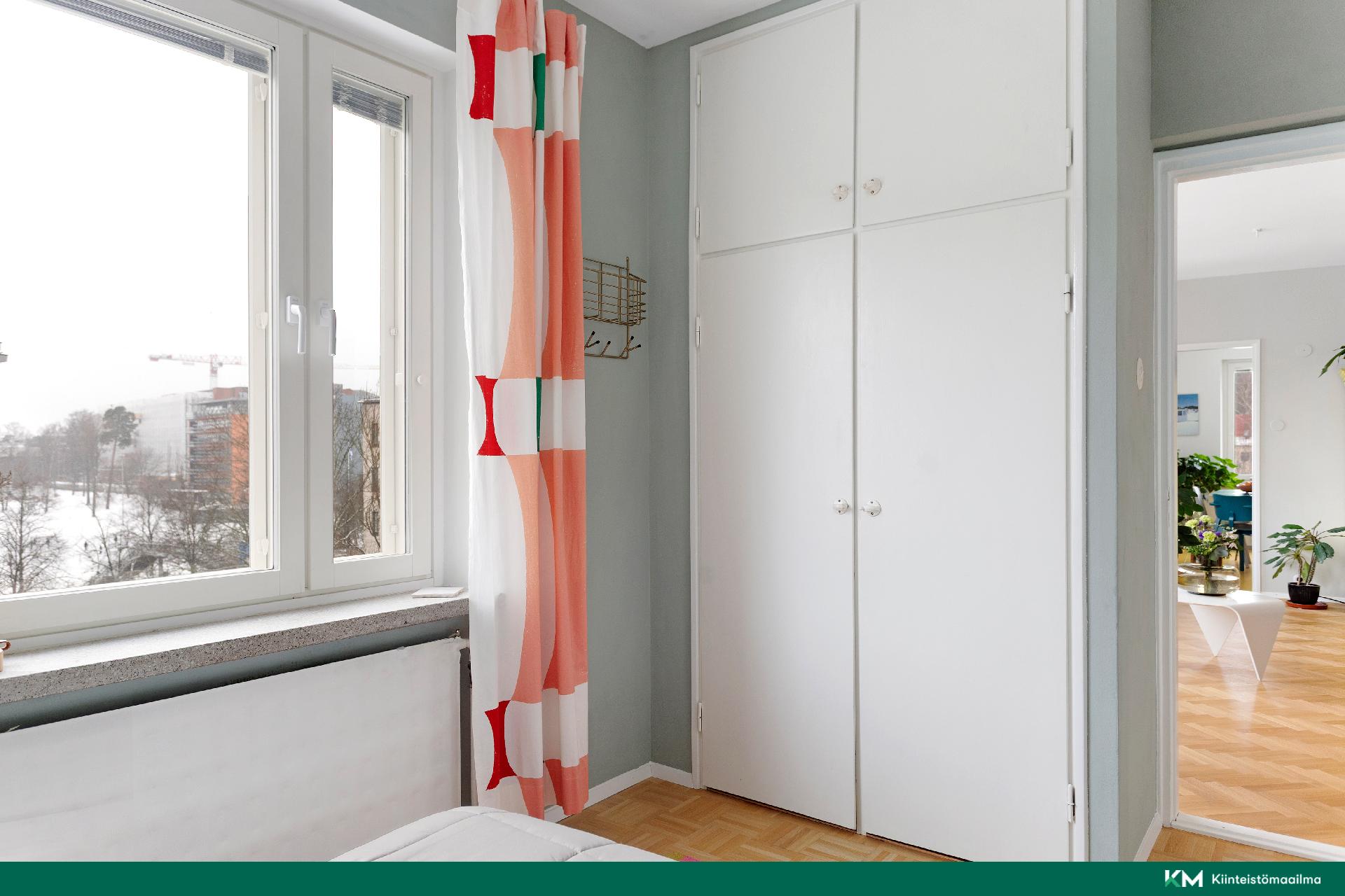 Rakuunantie 18, Munkkiniemi, Helsinki