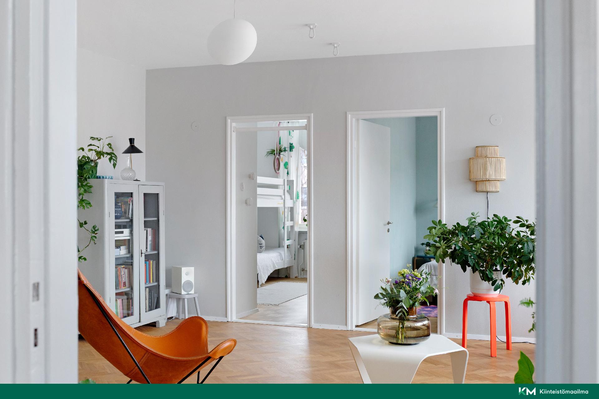 Rakuunantie 18, Munkkiniemi, Helsinki