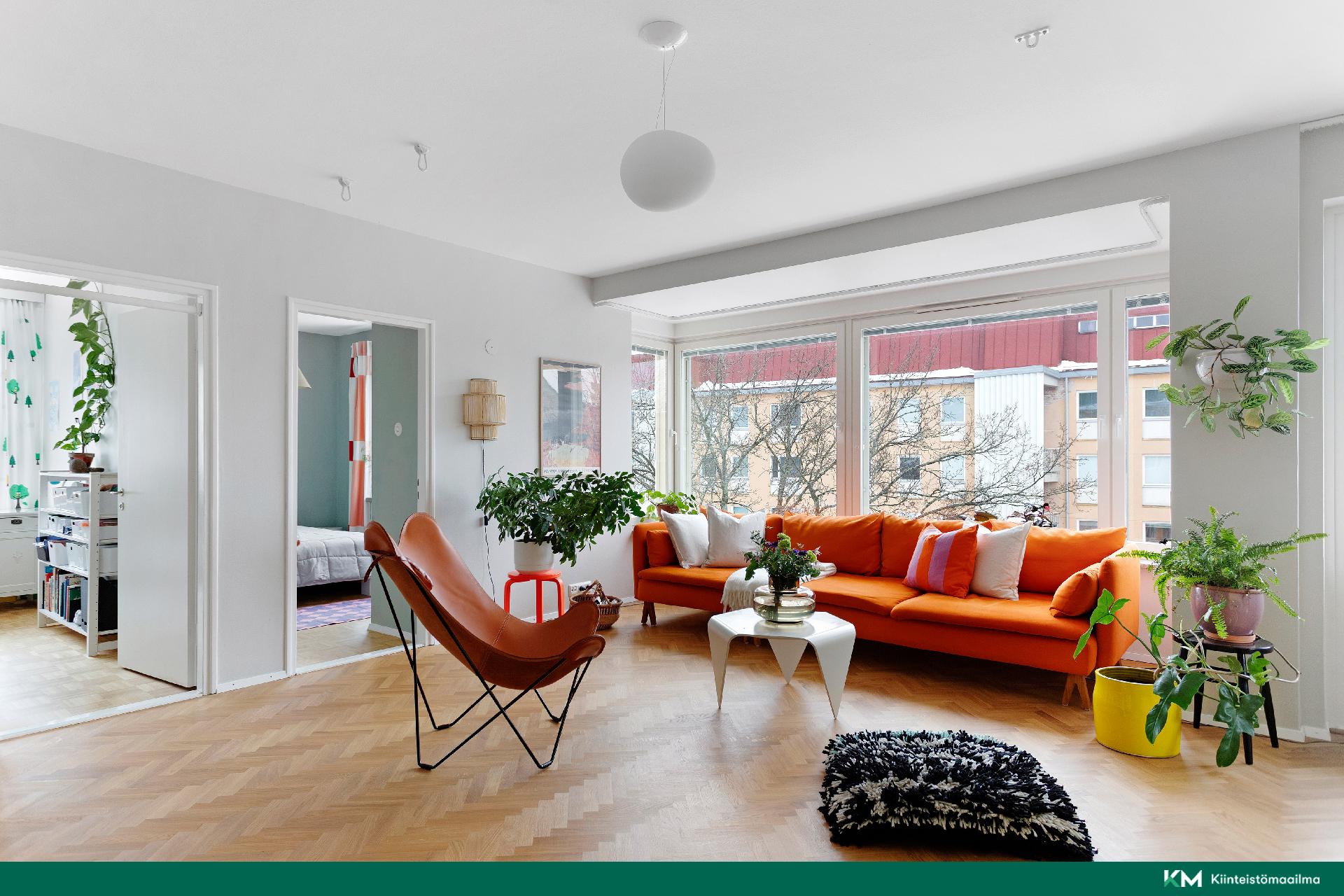 Rakuunantie 18, Munkkiniemi, Helsinki