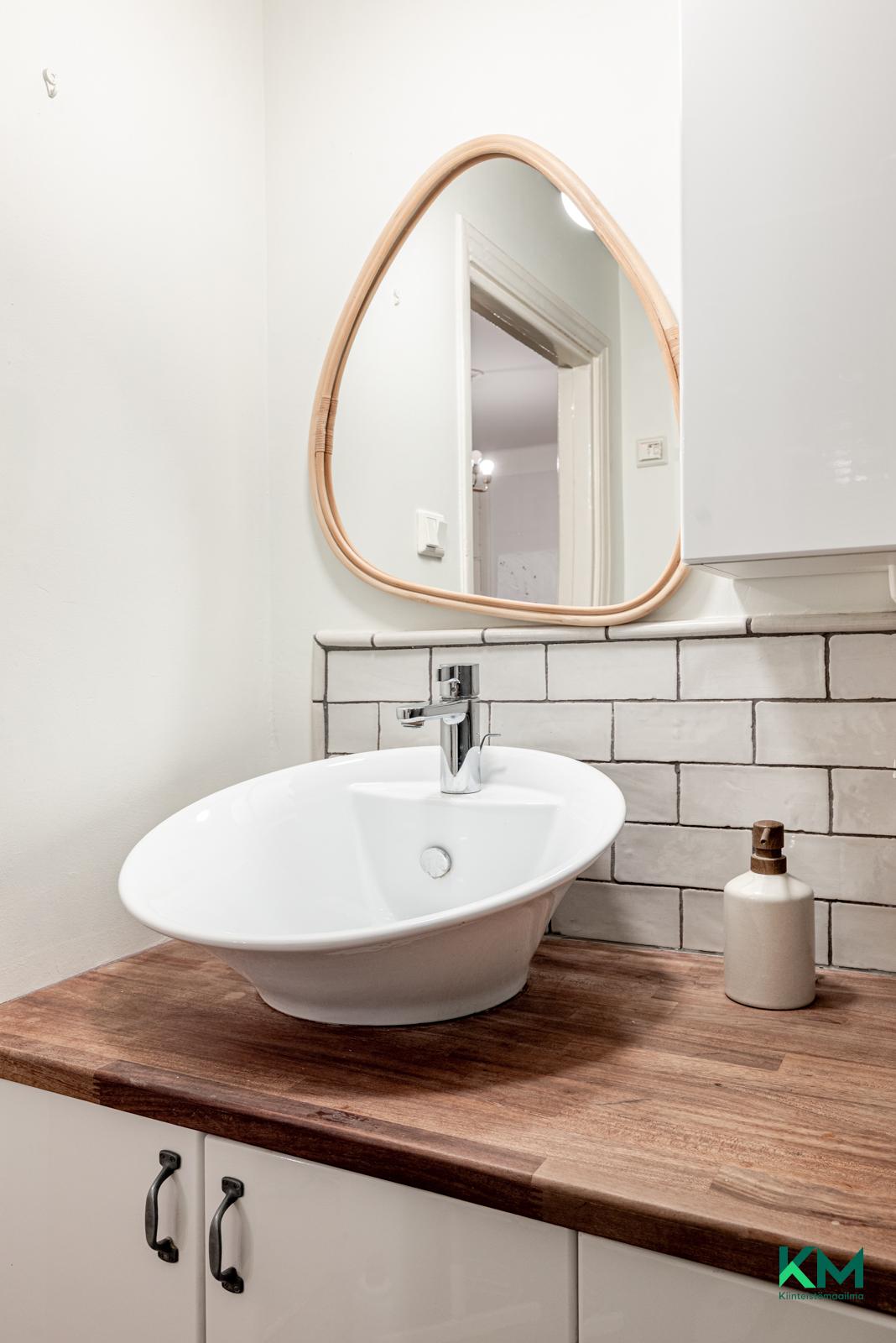 Neitsytpolku 2b, Ullanlinna, Helsinki