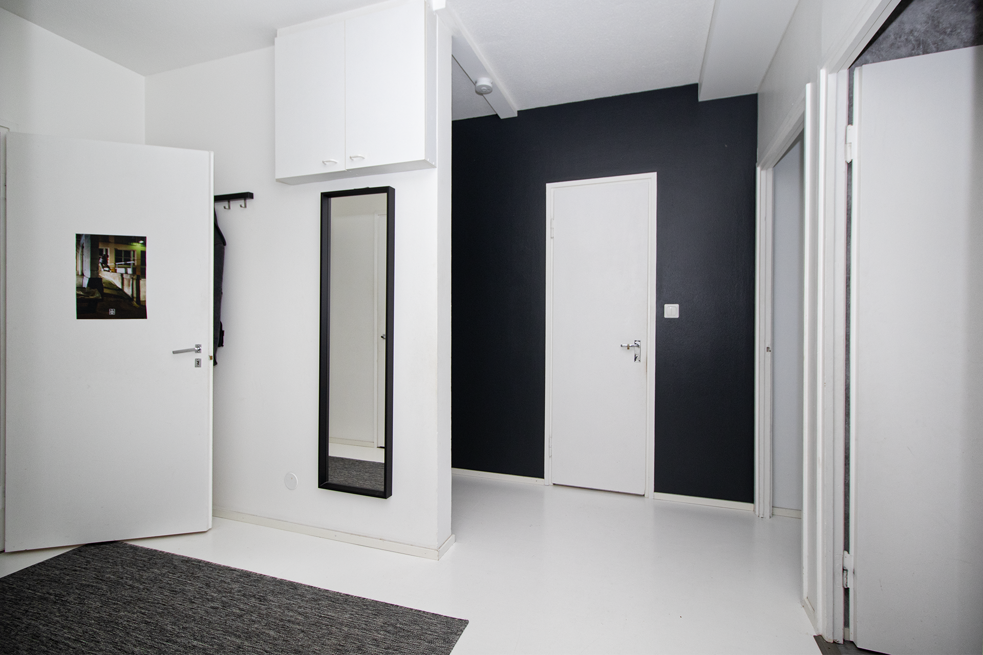 Tervetuloa meille! Tilava eteinen