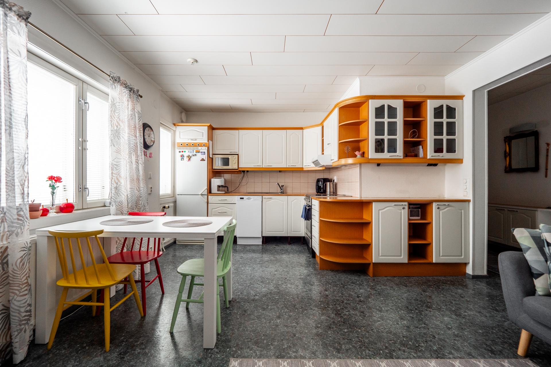 Hiirosentie 52, Karjasilta, Oulu