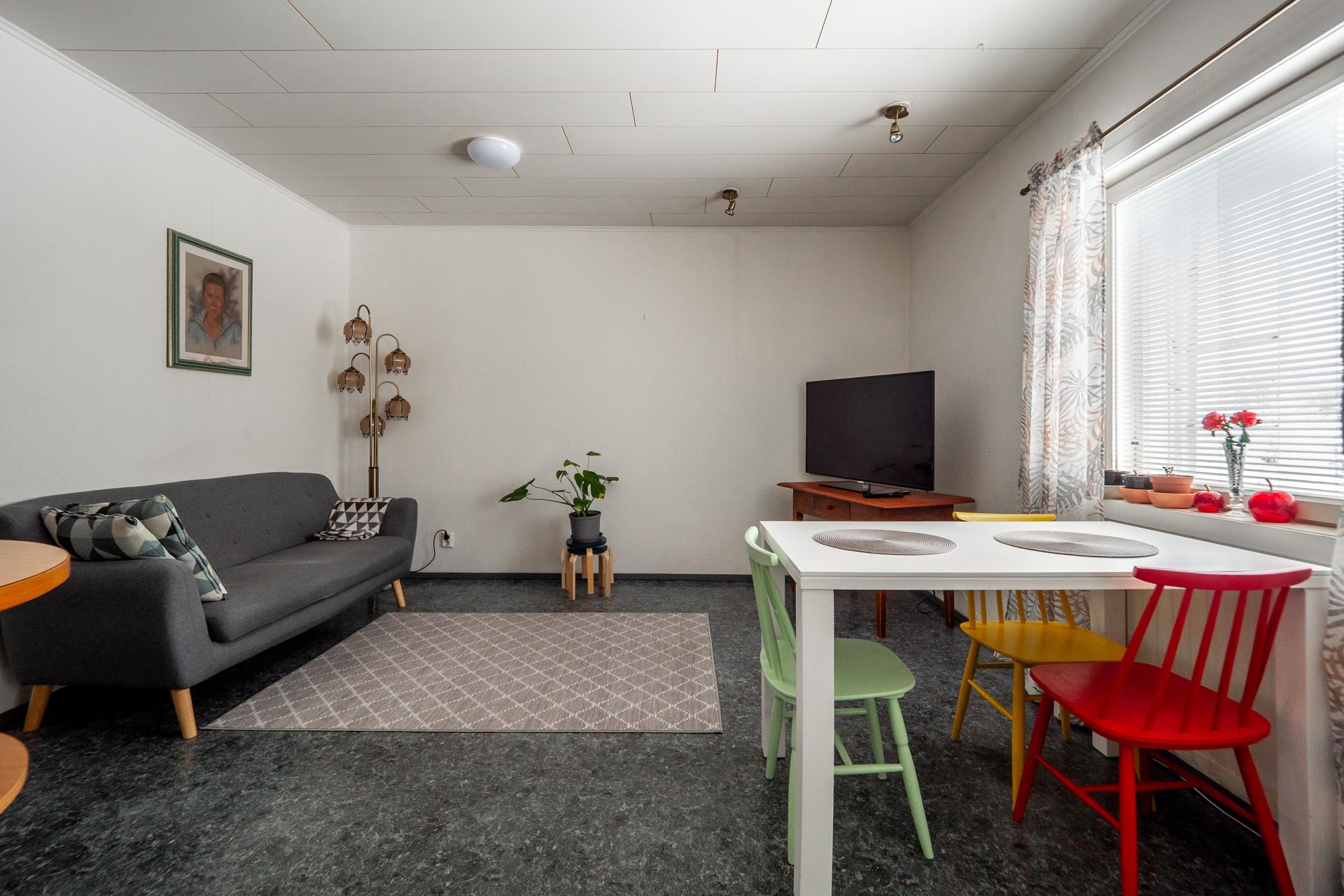 Hiirosentie 52, Karjasilta, Oulu