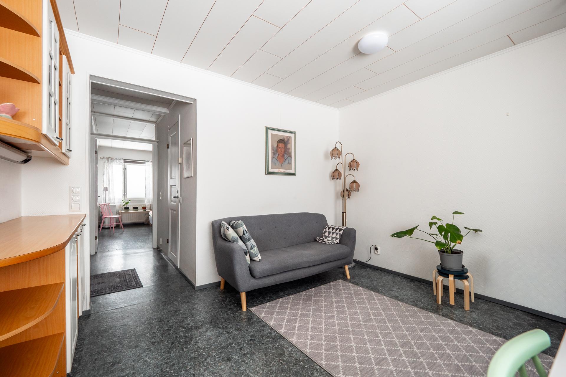 Hiirosentie 52, Karjasilta, Oulu