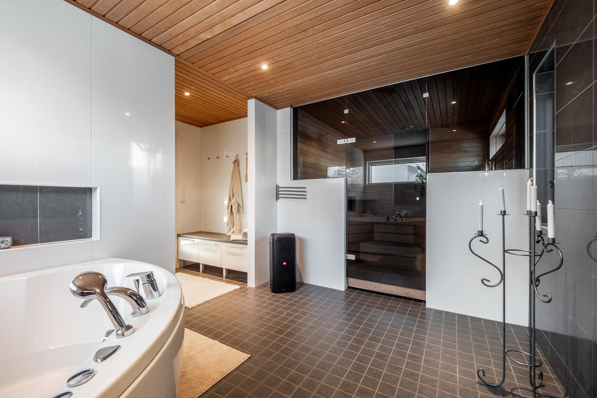 Lapintikantie 5, Jääli, Oulu