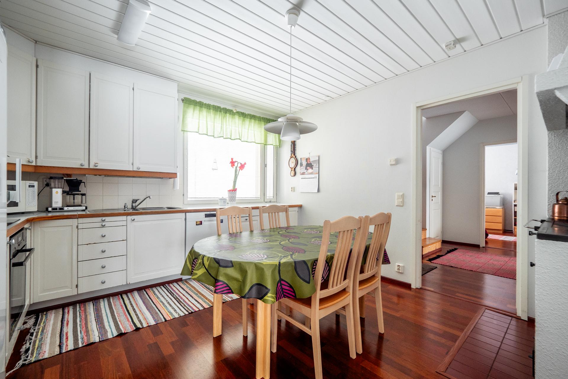 Närhintie 7, Ranta-Kastelli, Oulu