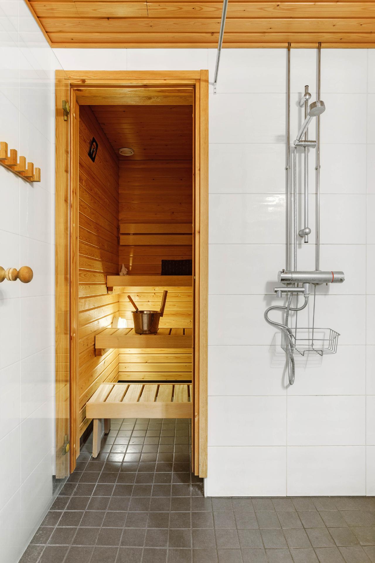 Katariina Saksilaisen katu 12, Vanhankaupunginkoski, Helsinki