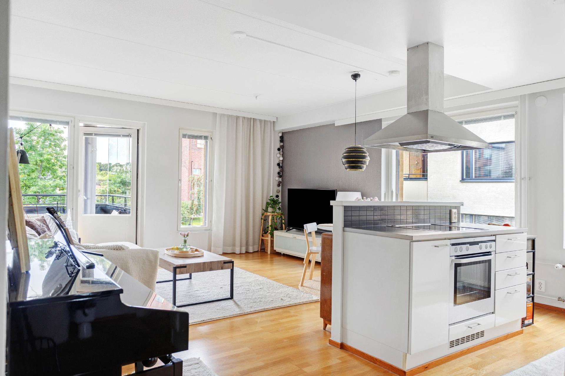 Katariina Saksilaisen katu 12, Vanhankaupunginkoski, Helsinki