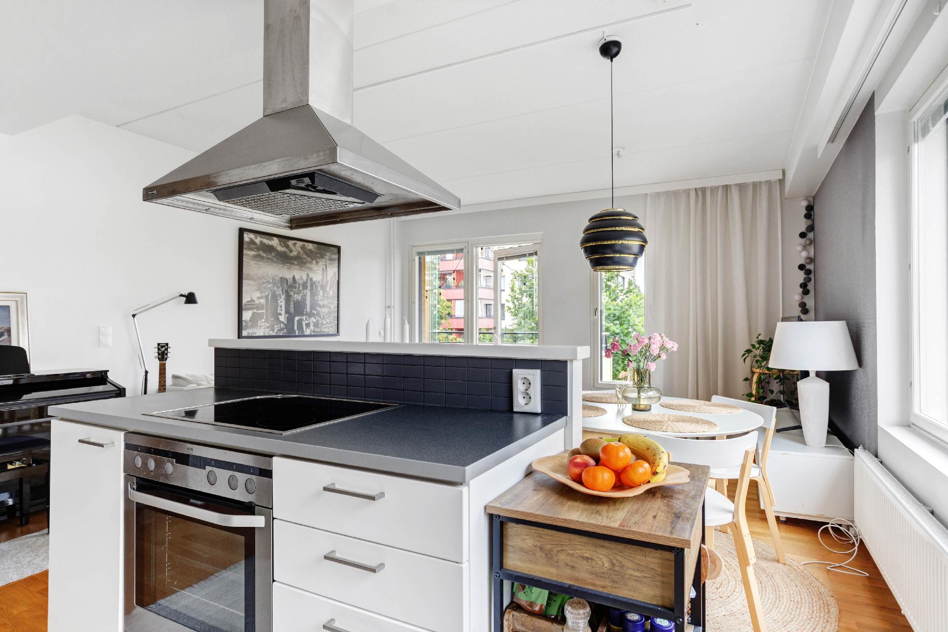 Katariina Saksilaisen katu 12, Vanhankaupunginkoski, Helsinki