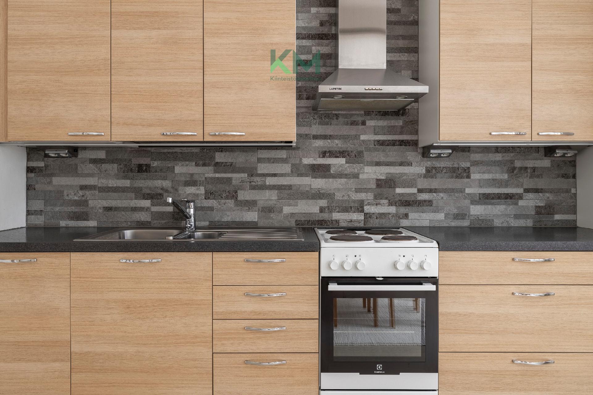 Kaappi- ja laskutilaa on runsaasti