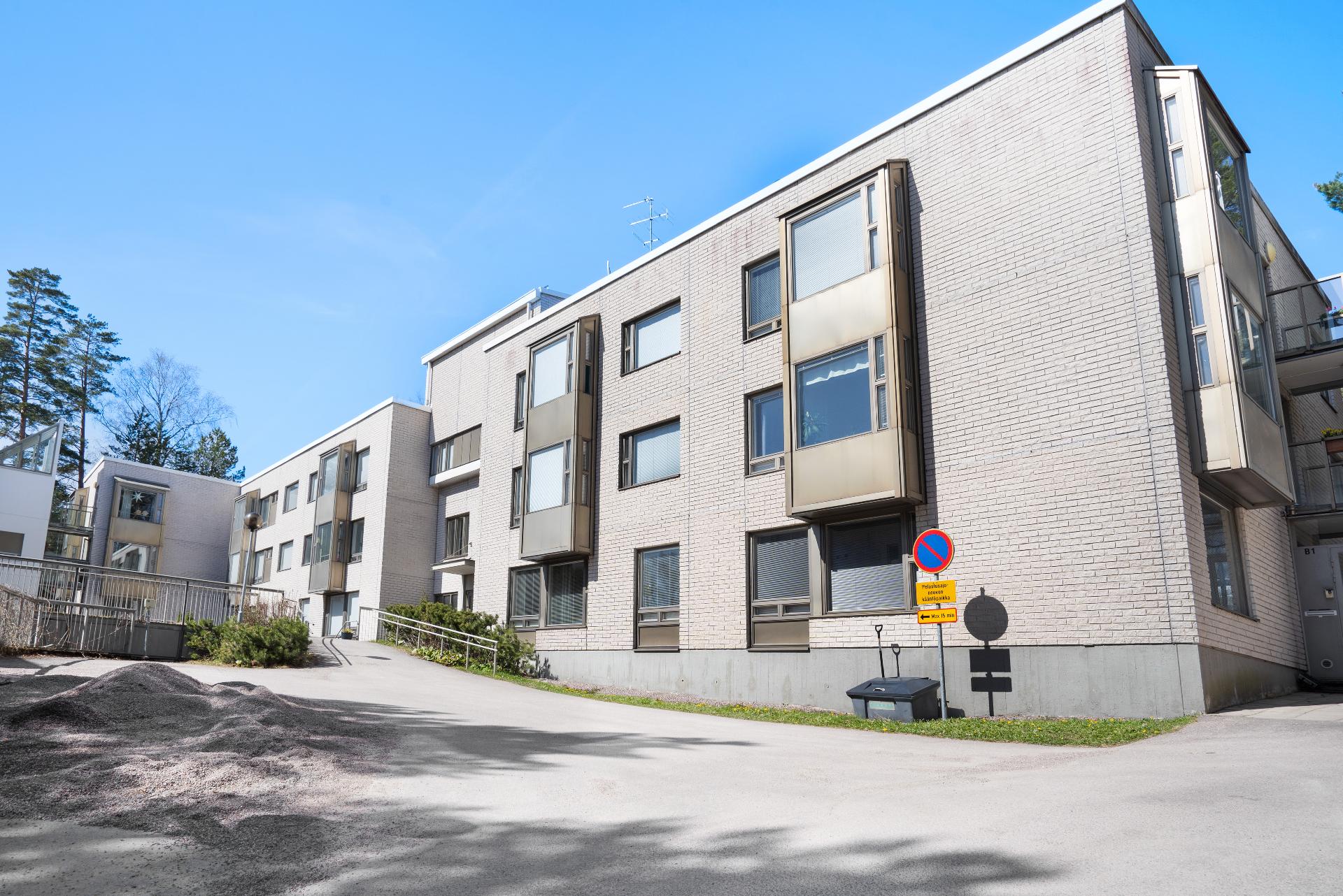 Pohjoinen Suotie 5, Kauniainen