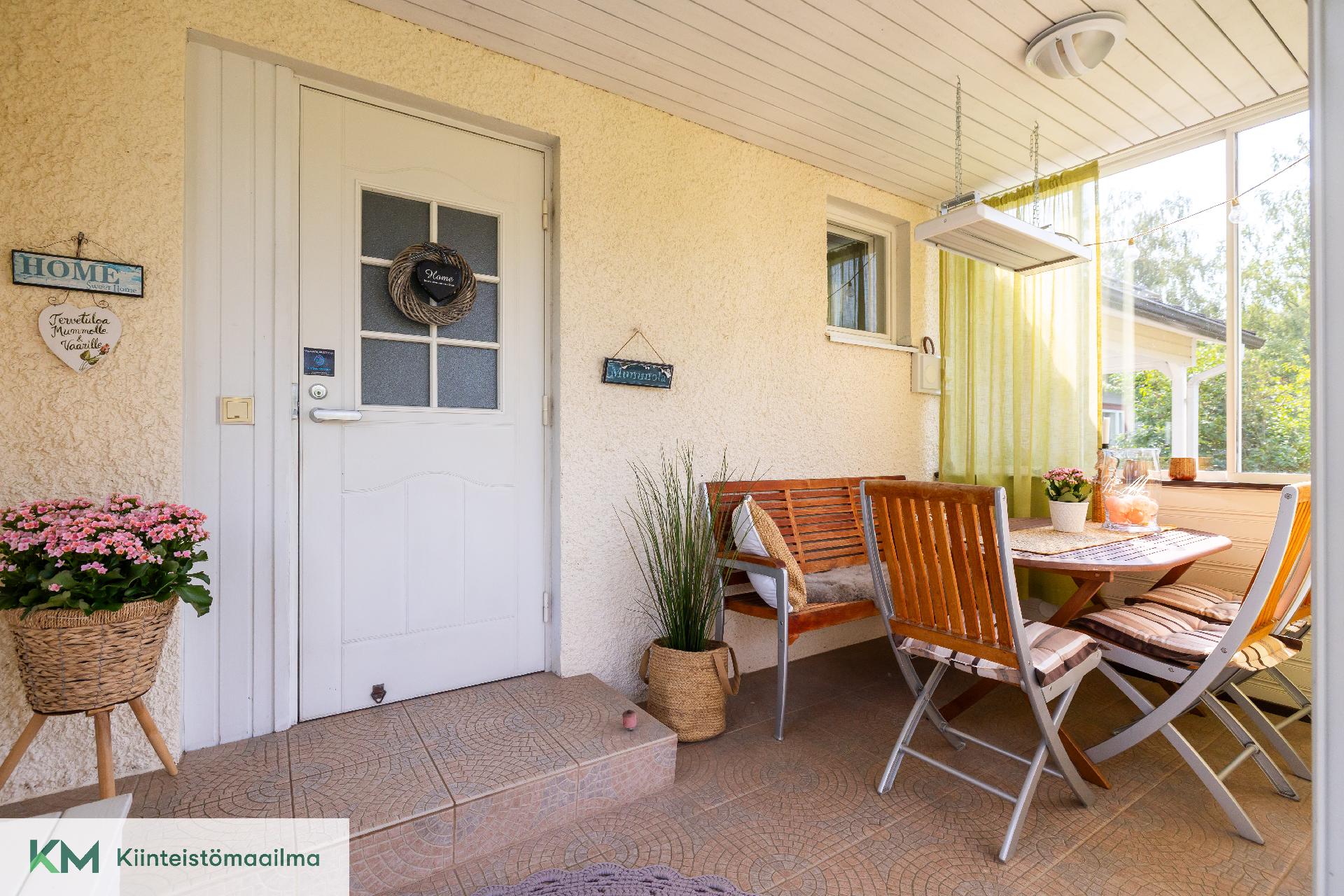 Kimmonkatu 6, Hovila, Kotka