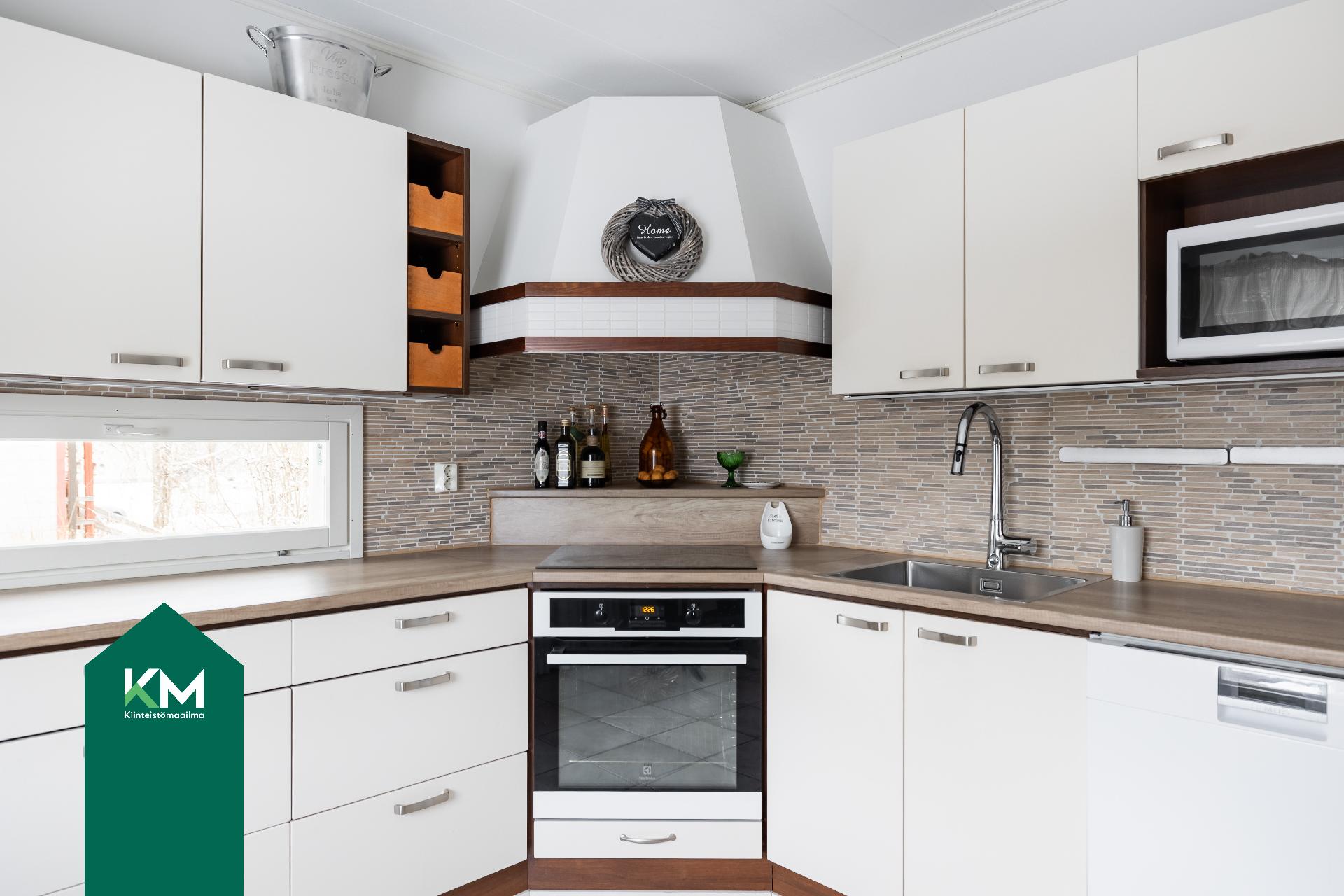 Kimmonkatu 6, Hovila, Kotka