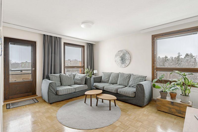 eteisestä olohuoneeseen