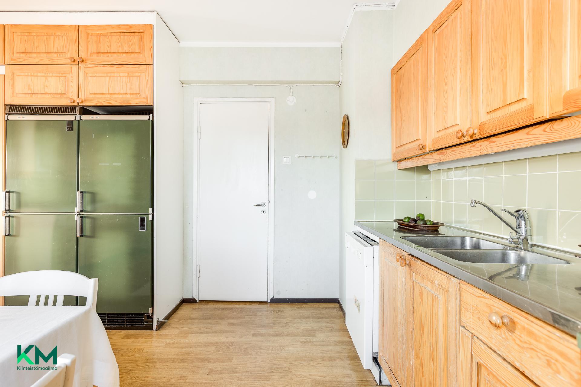 Albertinkatu 11, Keskusta, Oulu