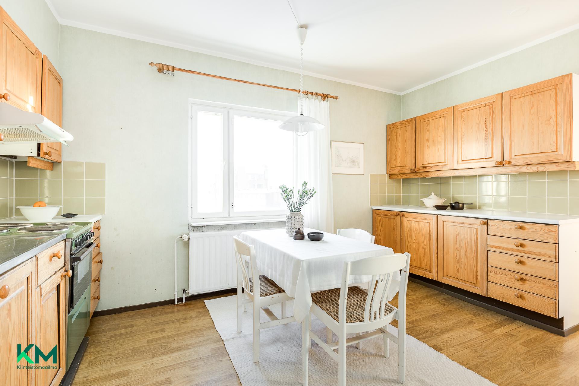 Albertinkatu 11, Keskusta, Oulu