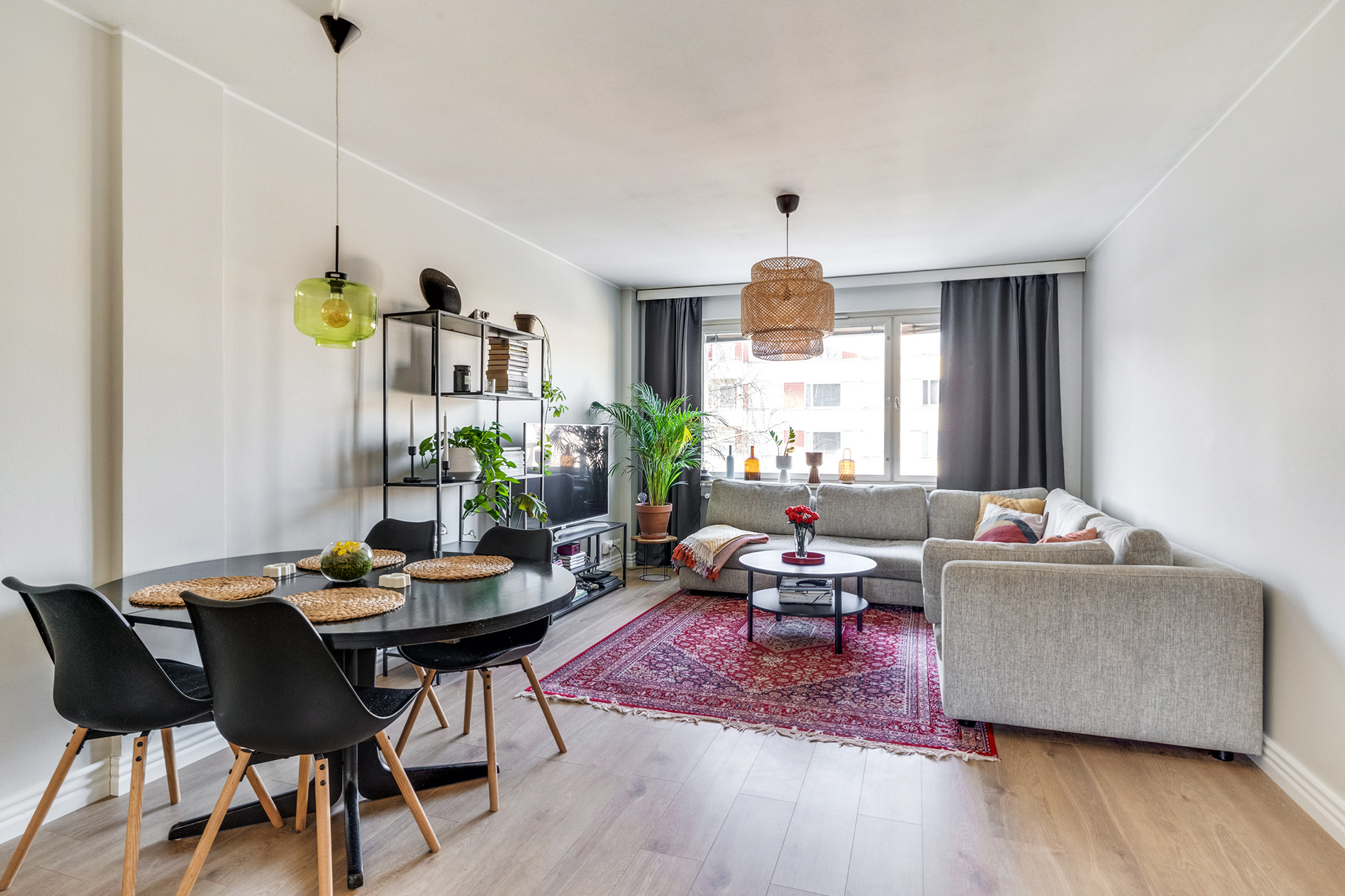 Kaunis läpitalon kaksiokoti Kalevasta!