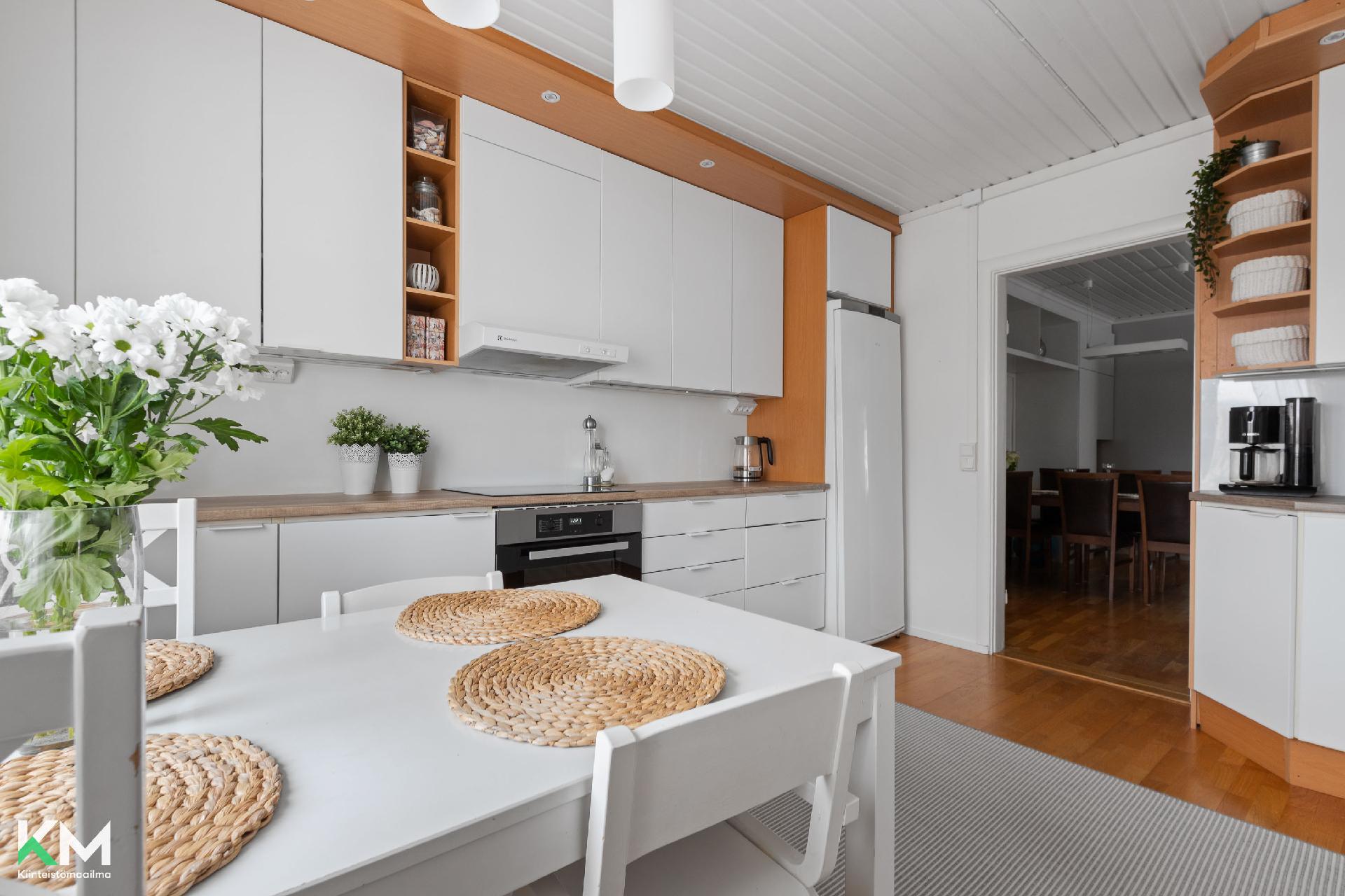 Suorankulmankatu 14, Laune, Lahti