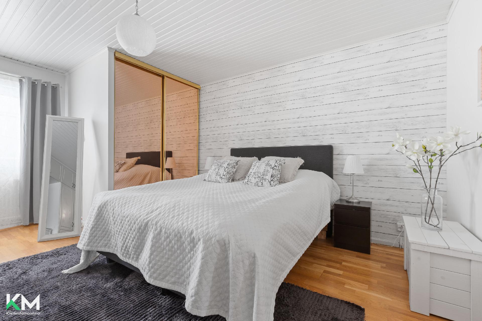 Suorankulmankatu 14, Laune, Lahti