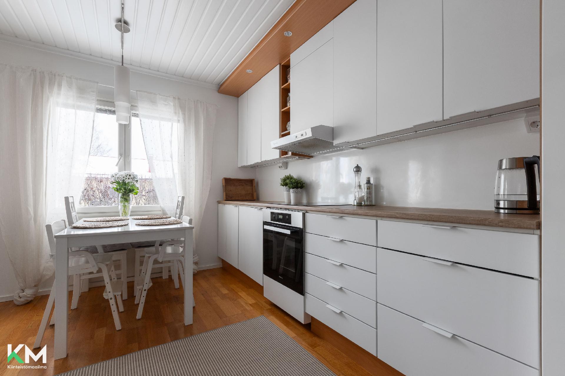 Suorankulmankatu 14, Laune, Lahti