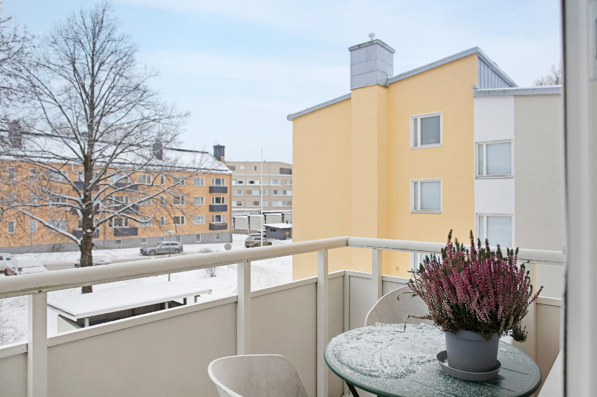 Konalantie 12, Pitäjänmäki, Helsinki