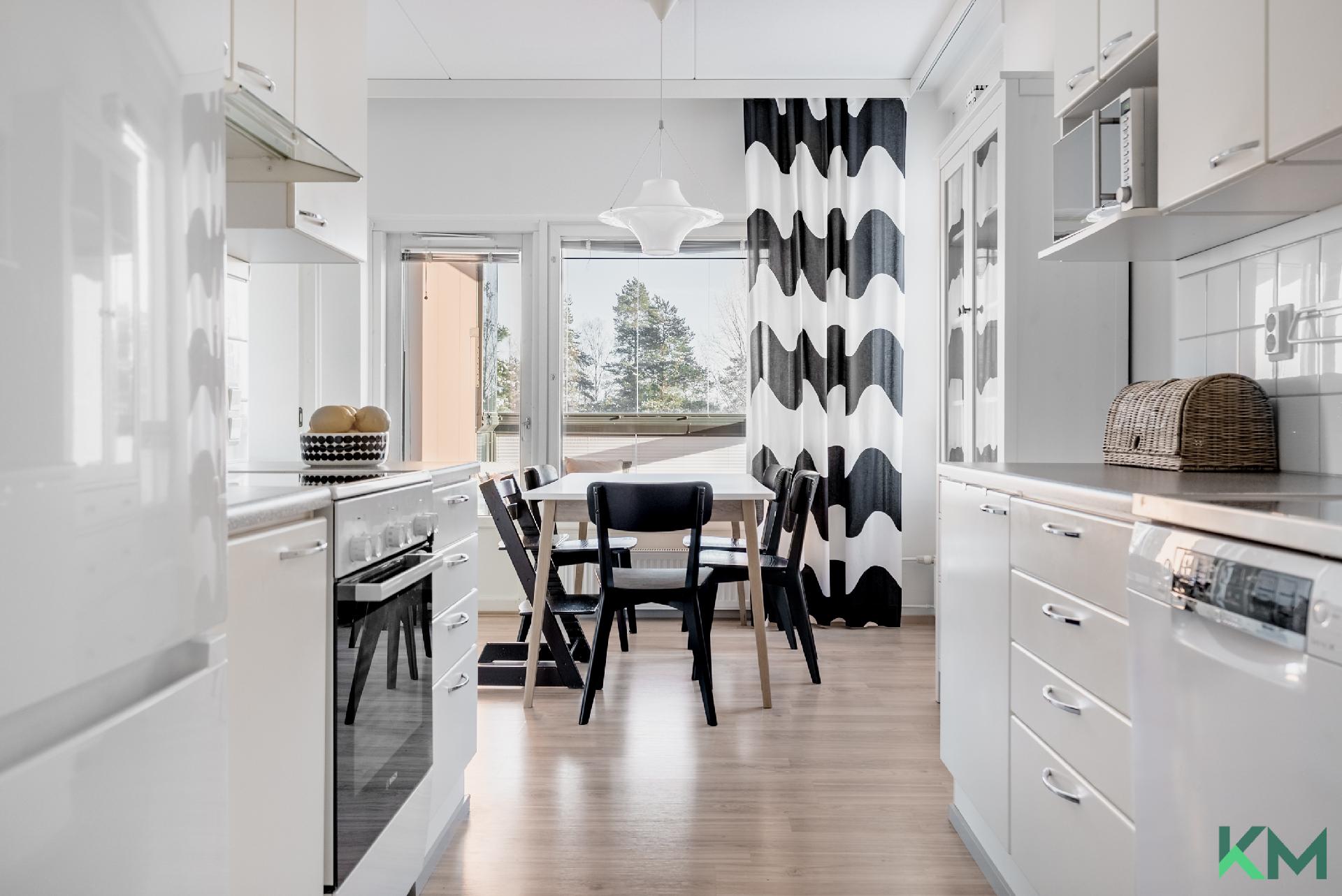 Kivijatatie 11, Kivikko, Helsinki