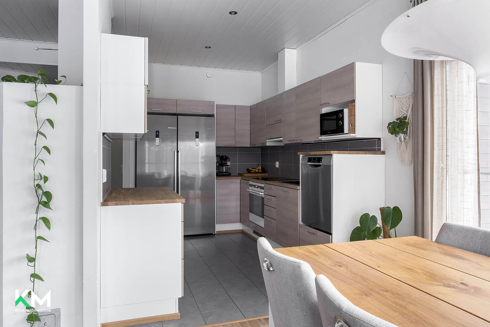 Elokuja 14, Tikkasenharju, Ii