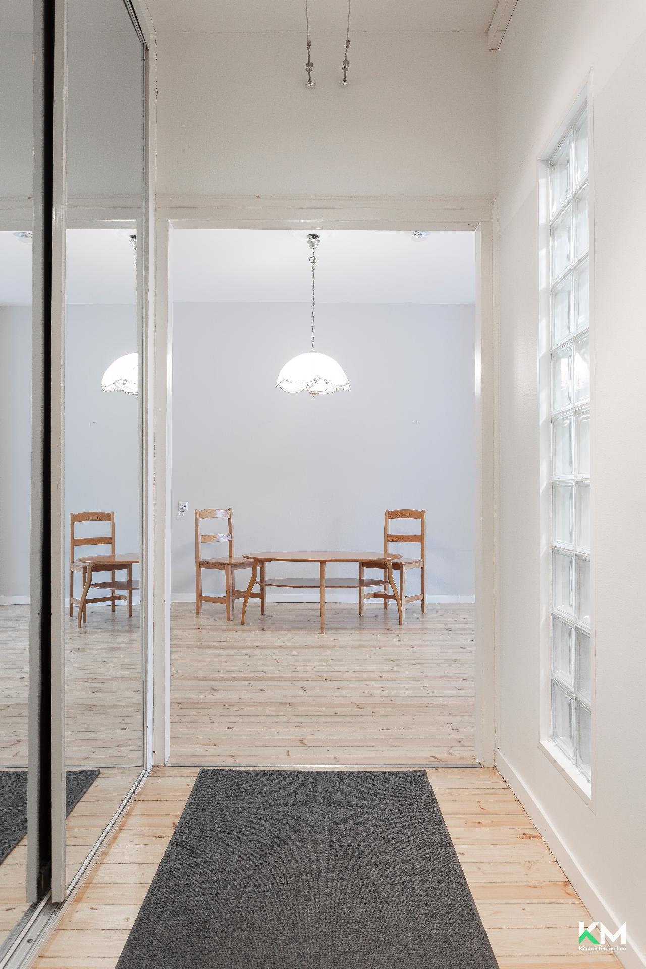 Kuusitie 8, Meilahti, Helsinki