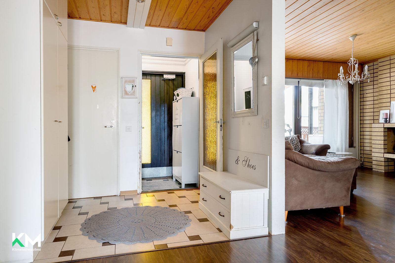 Nykyrintie 7, Muhos, Muhos